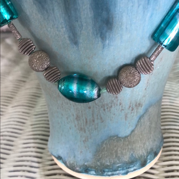 Artisan crafted necklace - Picture 3 of 4